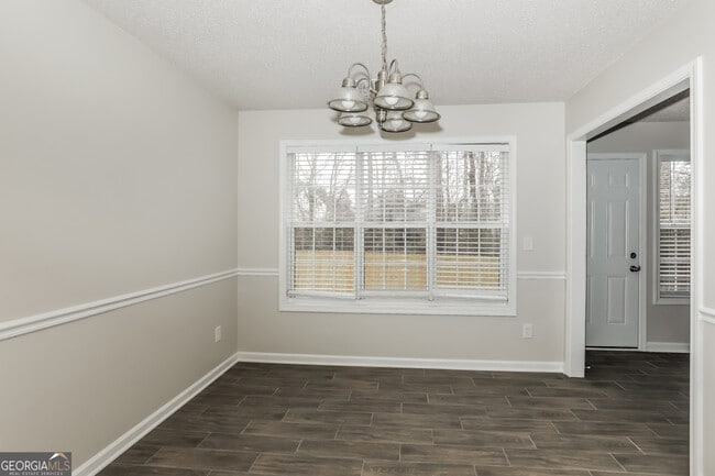 Building Photo - 1065 Garrison Ct