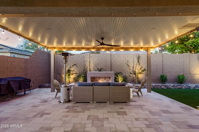 Foto del edificio - 2034 W Sleepy Ranch Rd