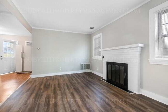 Building Photo - 4412 Bellevue Ave