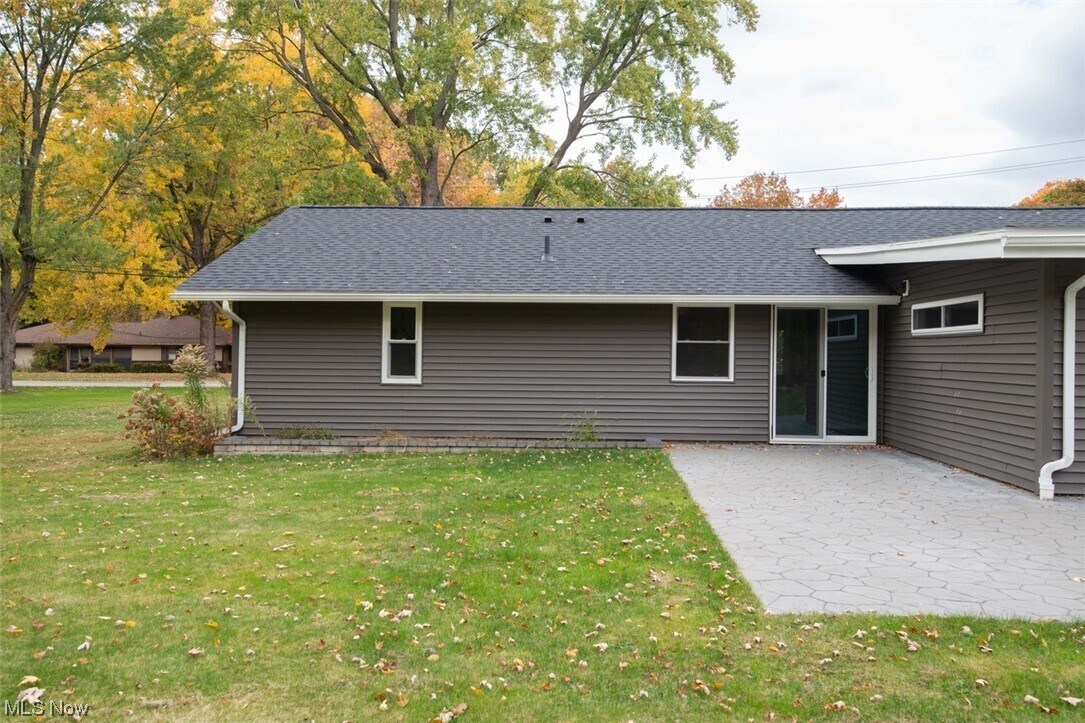 8794 Evergreen Dr, Mentor, OH 44060 House Rental in Mentor, OH