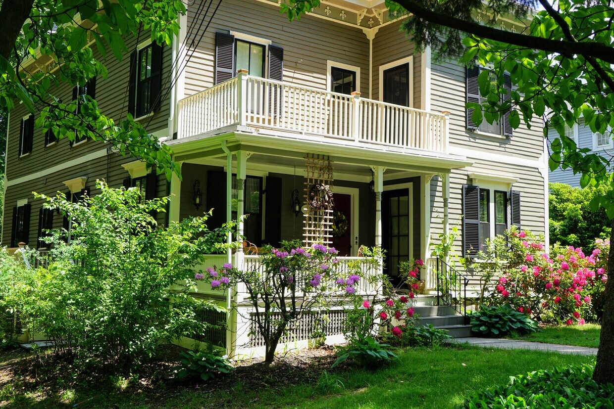 Primary Photo - 20 Fern St