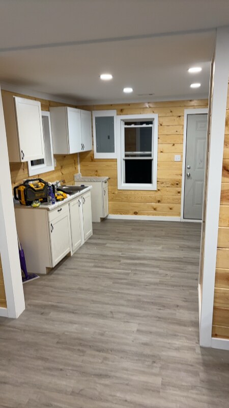 Building Photo - 1106 West End Dr