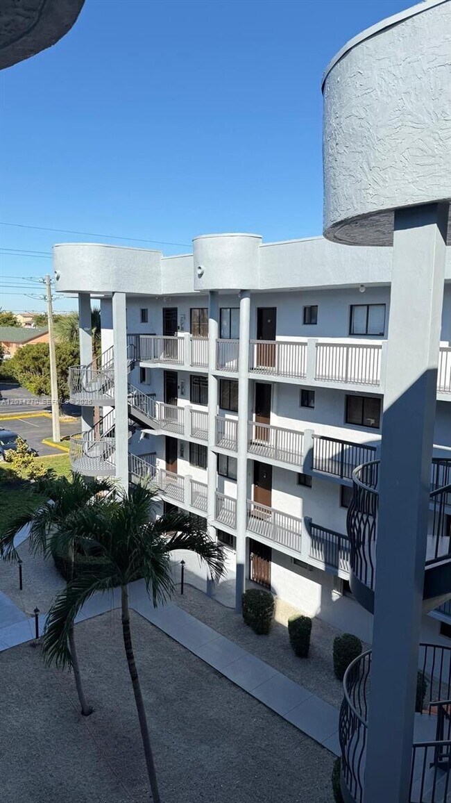 Foto del edificio - 5400 W 21st Ct