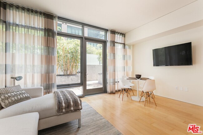 Foto del edificio - 1100 S Hope St