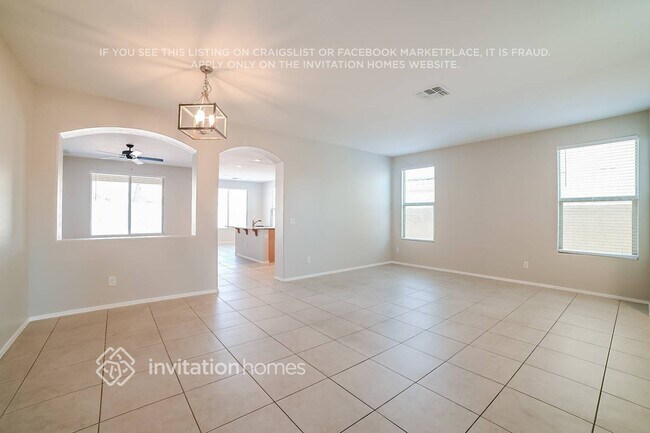Foto del edificio - 18178 W Ivy Ln