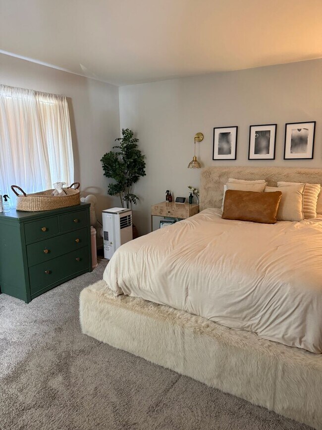 Foto del edificio - 4 Bed/3Bat