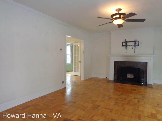 Building Photo - 4 br, 2.5 bath House - 944 Harrington Avenue