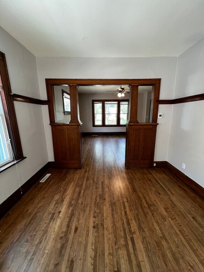 Foto del edificio - 820 10th Ave N