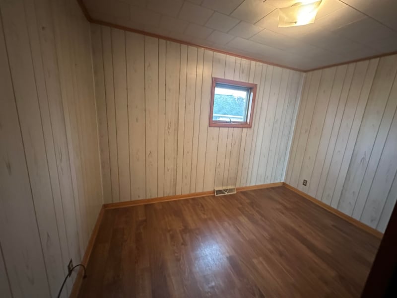 74 W 8th Ave Unit 1, Gloversville, NY 12078 Room for Rent in