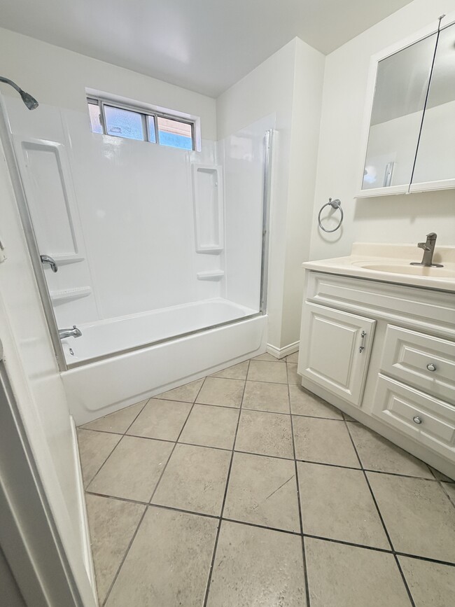 Foto del edificio - 20622 Archwood St