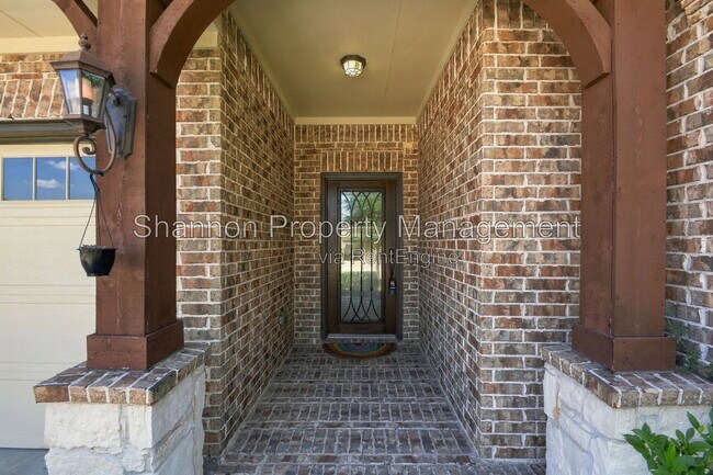 Building Photo - 11022 Sarah Bluff Ln