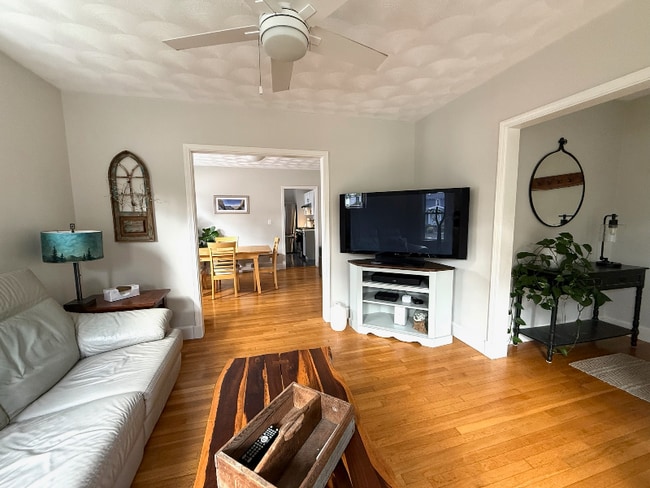 Foto del edificio - 37 Lindale Ave