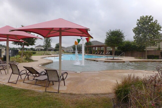 Foto del edificio - 8710 Hudson Holw