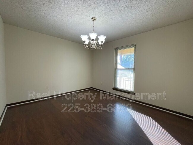 Foto del edificio - 4513 Woodlyn Dr