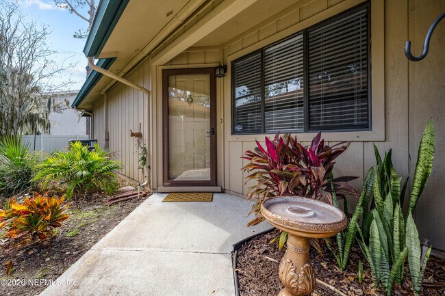 Building Photo - 9350 Arbolita Way