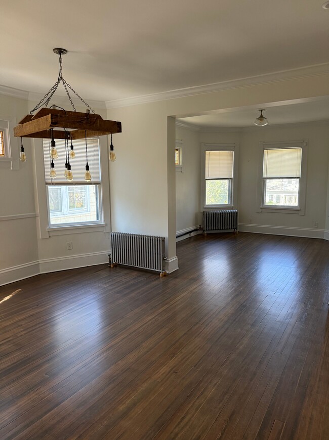 Foto del edificio - 33 Montclair Ave