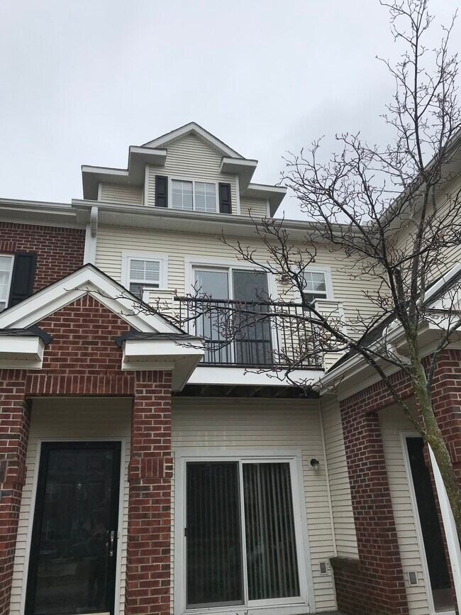 301 Scio Village Ct Unit 259, Ann Arbor, MI 48103 Condo for Rent in