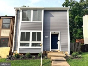 Building Photo - 6062 Hollow Hill Ln