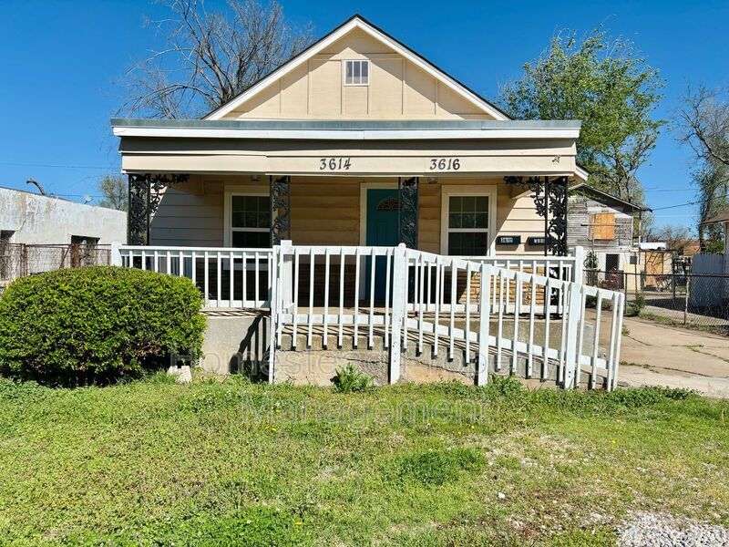 Primary Photo - 3614 S Shartel Ave