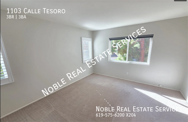 Building Photo - 1103 Calle Tesoro