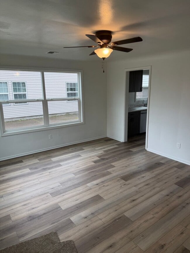 Foto del edificio - 260 E Sherman St