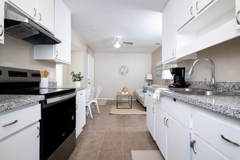 Foto principal - 1517 Nogales St