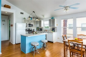 Building Photo - 16530 Bermuda Way