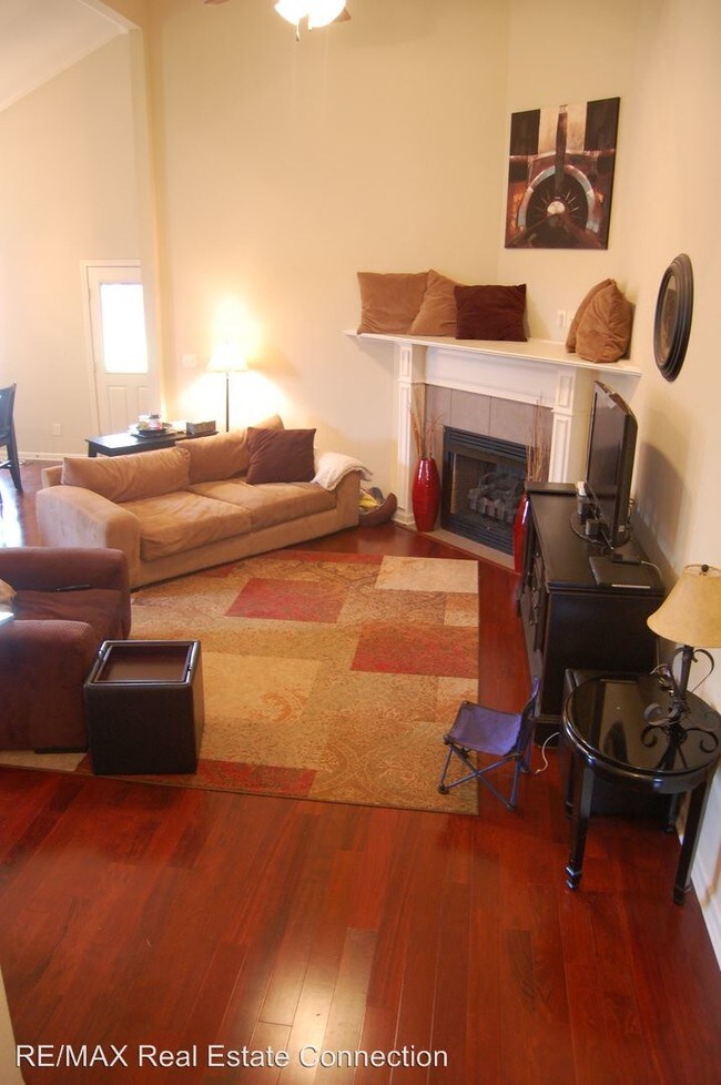 Building Photo - 1804 Reveille Cir