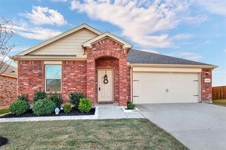 Building Photo - 1405 Diamond Ct