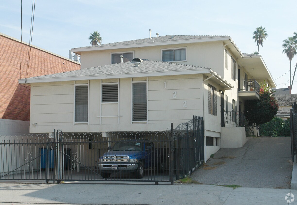 Foto principal - 122 S Mountain View Ave
