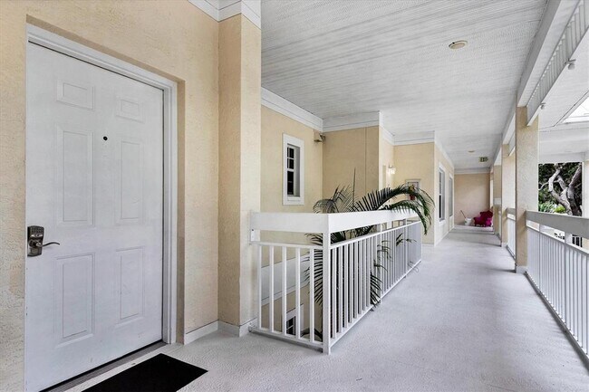 Building Photo - 3702 54th Dr W
