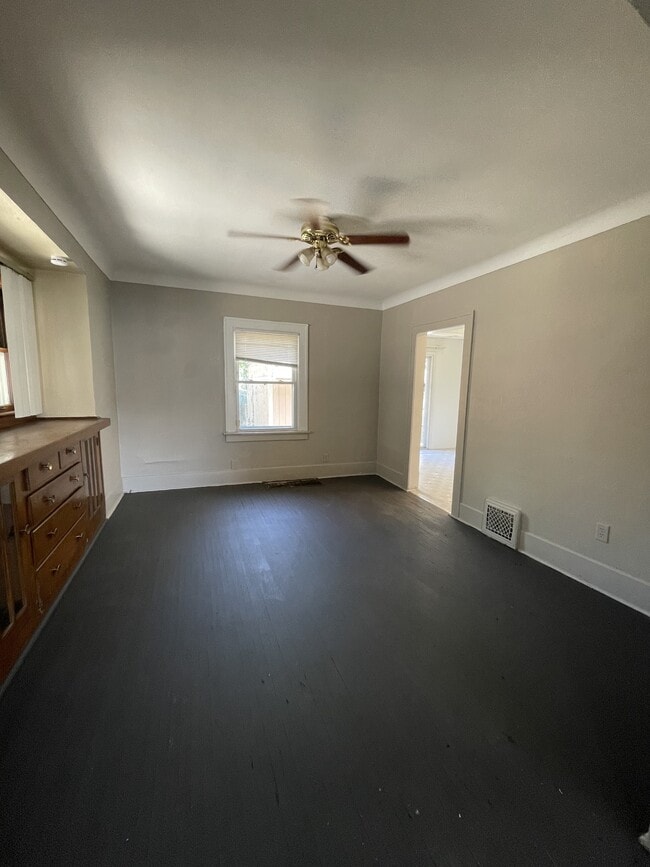 Building Photo - 4208 Asbury Dr