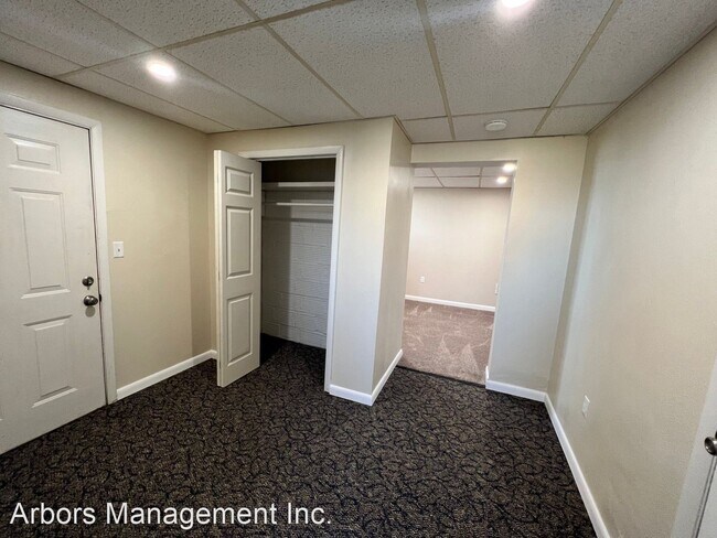 Foto del edificio - 2 br, 1 bath House - 241 W 9th Ave