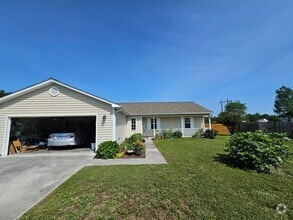 Building Photo - 204 Daplin Pl
