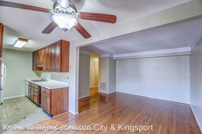 Foto del edificio - 2 br, 2 bath House - 803 Cambridgeshire Court