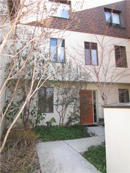 Primary Photo - 100 Llanalew Rd