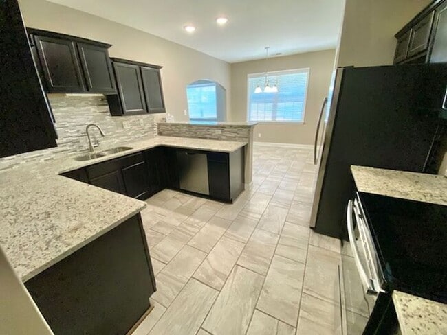 Building Photo - Now Leasing a 4 Bedroom 2.5 Bath In Olive ...