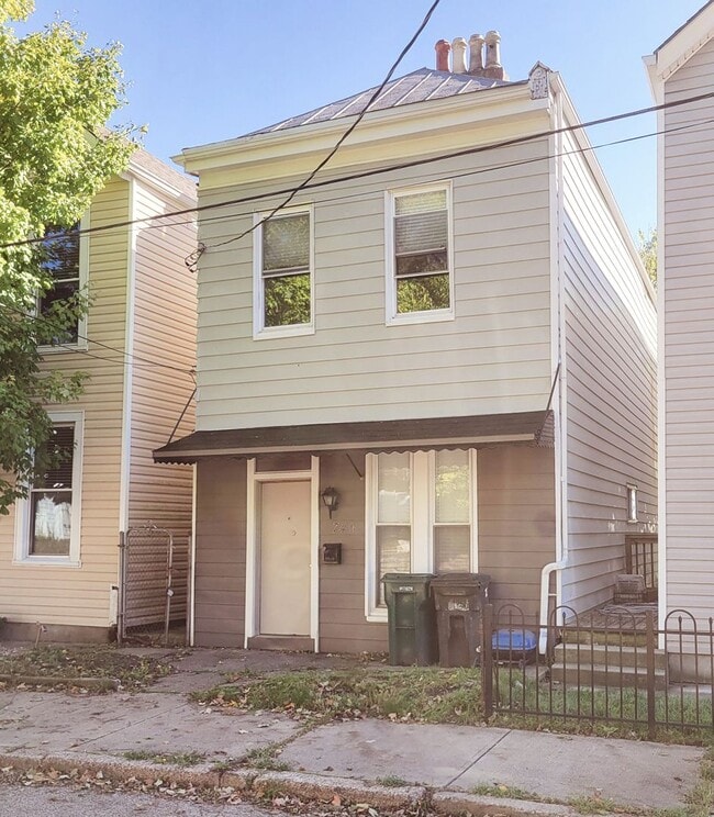 Building Photo - 749 Morgan St