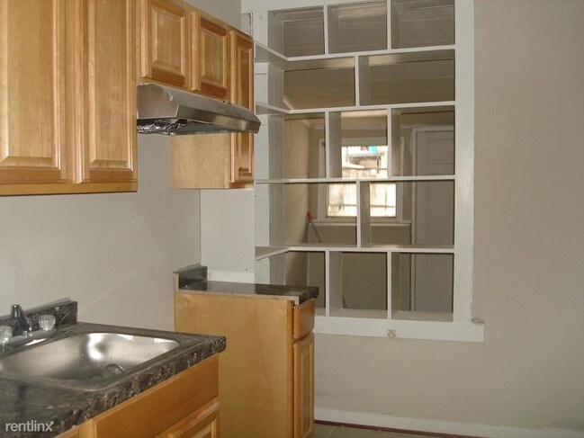 Building Photo - 436 N Rose St