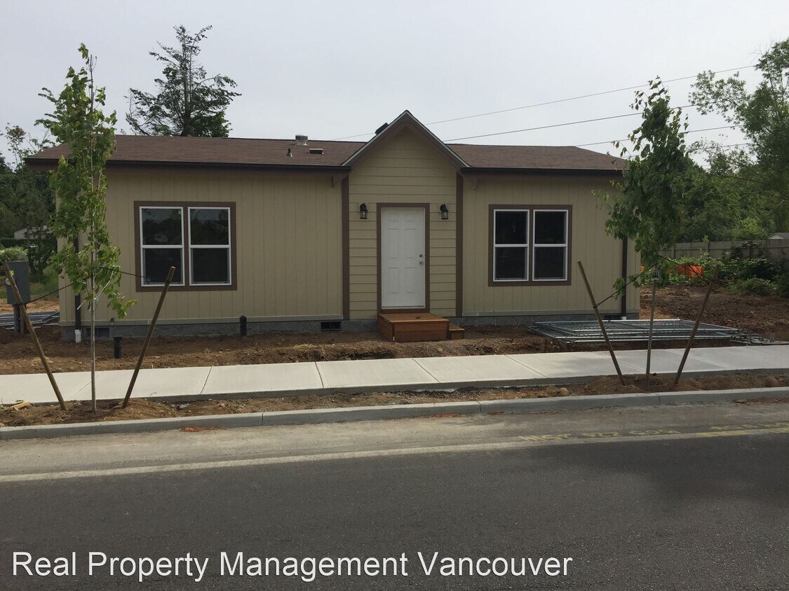 Primary Photo - 2 br, 2 bath House - 4700 E 18th St