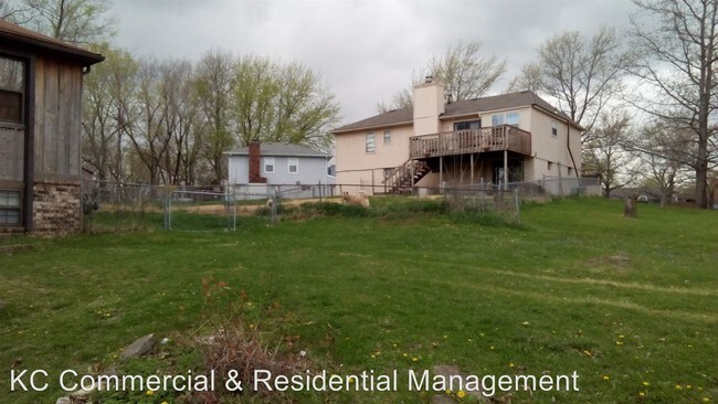 Building Photo - 4508 NW Valley View Rd