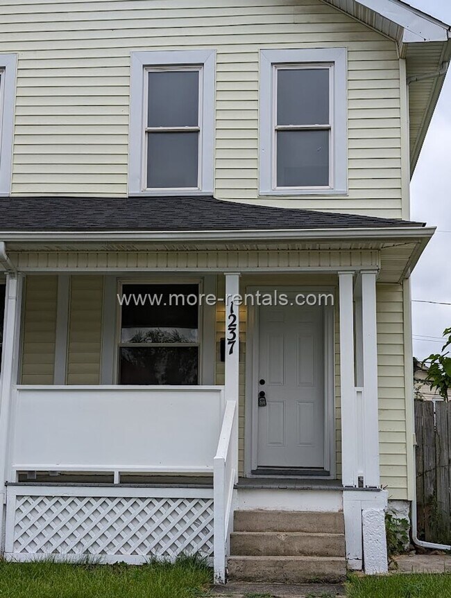 Foto del edificio - 1237-1239 Atcheson St