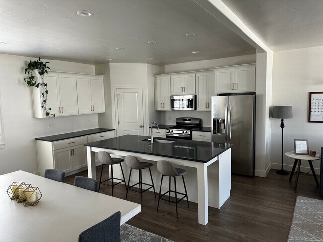 Foto del edificio - 785 W Bronze Leaf Rd