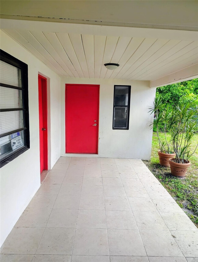 Building Photo - 6134 Buchanan St