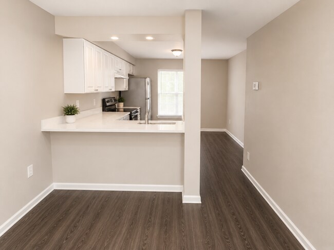 Foto del edificio - 7211 Branchwood Pl