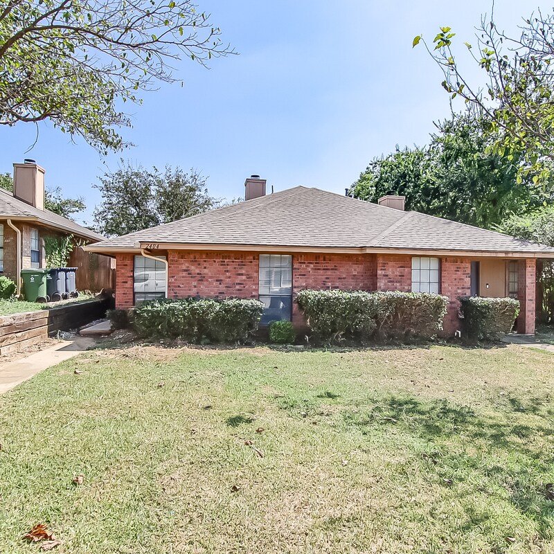 Primary Photo - 2404 Kingsford Ct