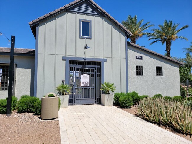 Foto del edificio - 2754 S Apache Dr