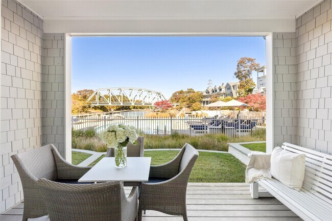 Foto del edificio - 43 Old Boathouse Lane S