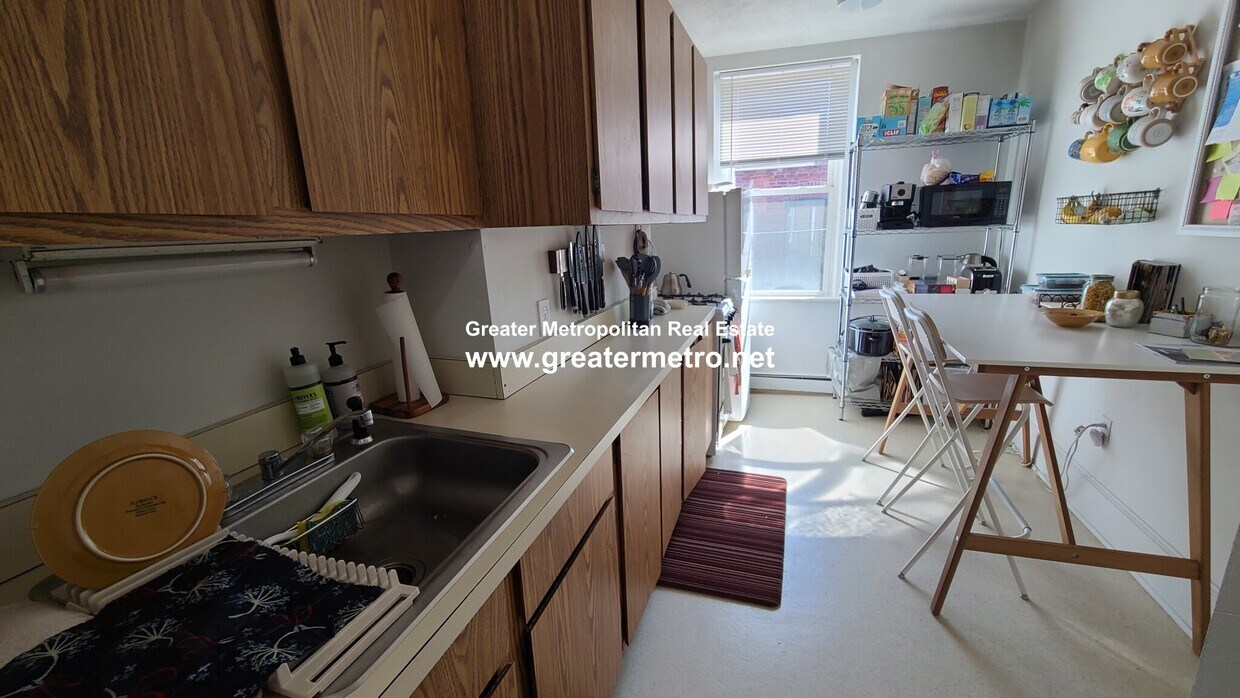 Foto principal - 207 Salem St