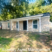 Building Photo - 5227 Braden Dr